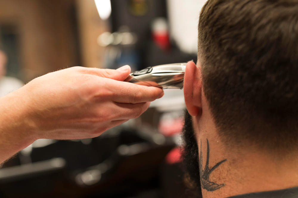 cita para corte de pelo de chico en Moyua